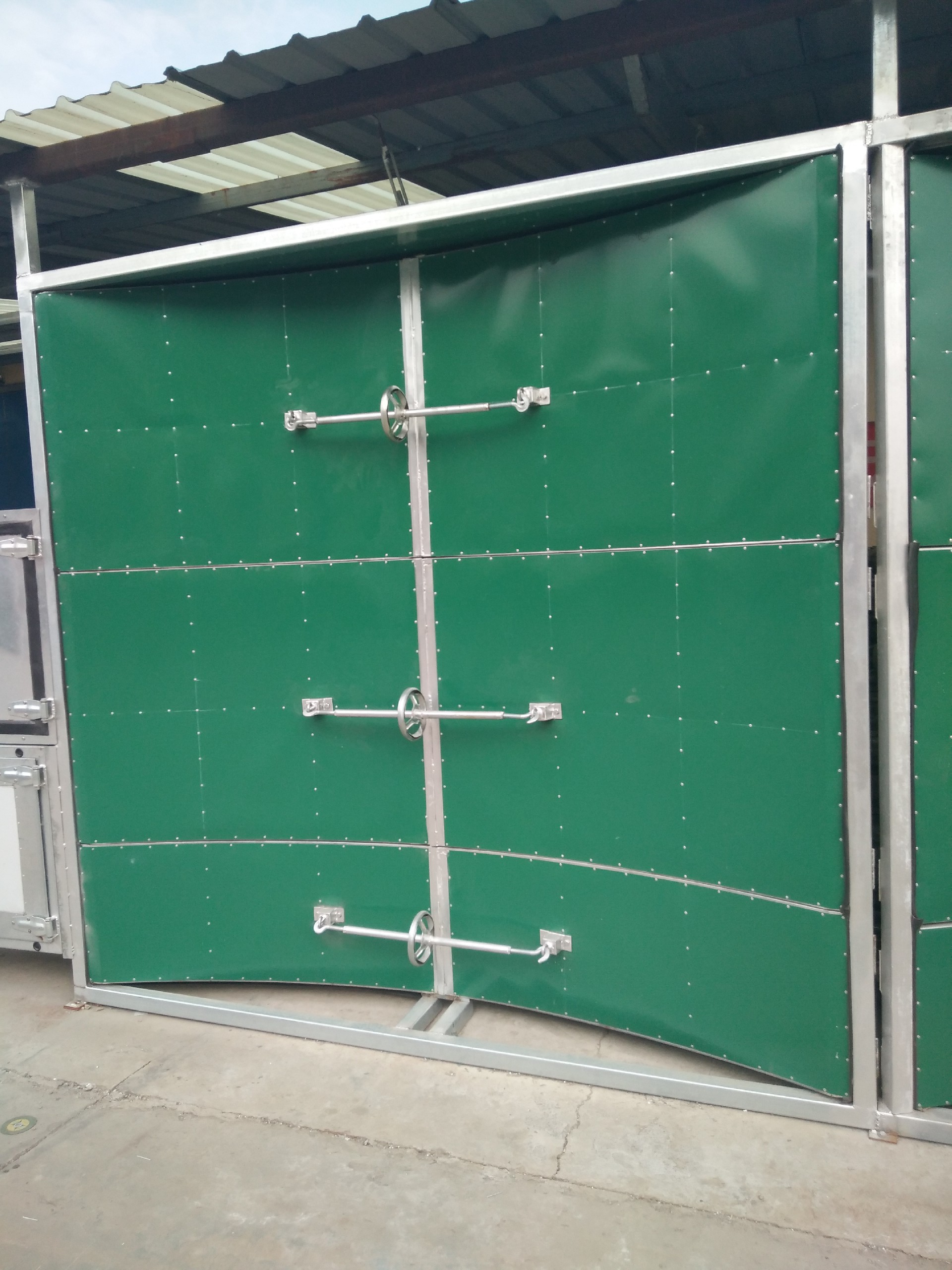 1704245579190427.jpg 弧形挡粮门 (2).jpg