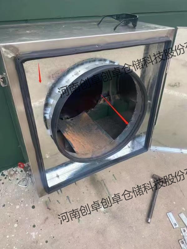 外方内圆通风口.jpg
